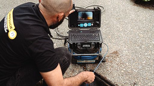 Narrow Neck Drain & Sewer Plumbers: Fast